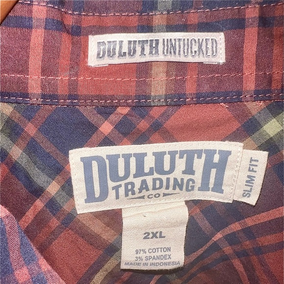 2XL. Duluth untucked slim fit button down - Picture 3 of 6